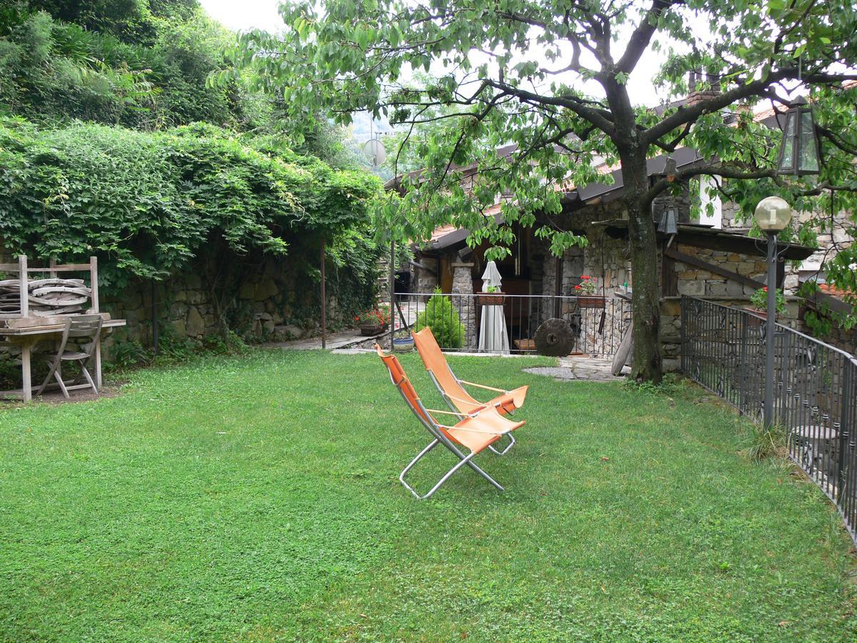 Il Cappellaio Matto Bed and Breakfast Montalto Ligure Exterior foto