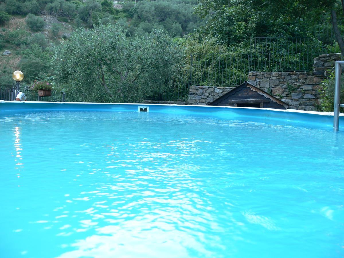 Il Cappellaio Matto Bed and Breakfast Montalto Ligure Exterior foto