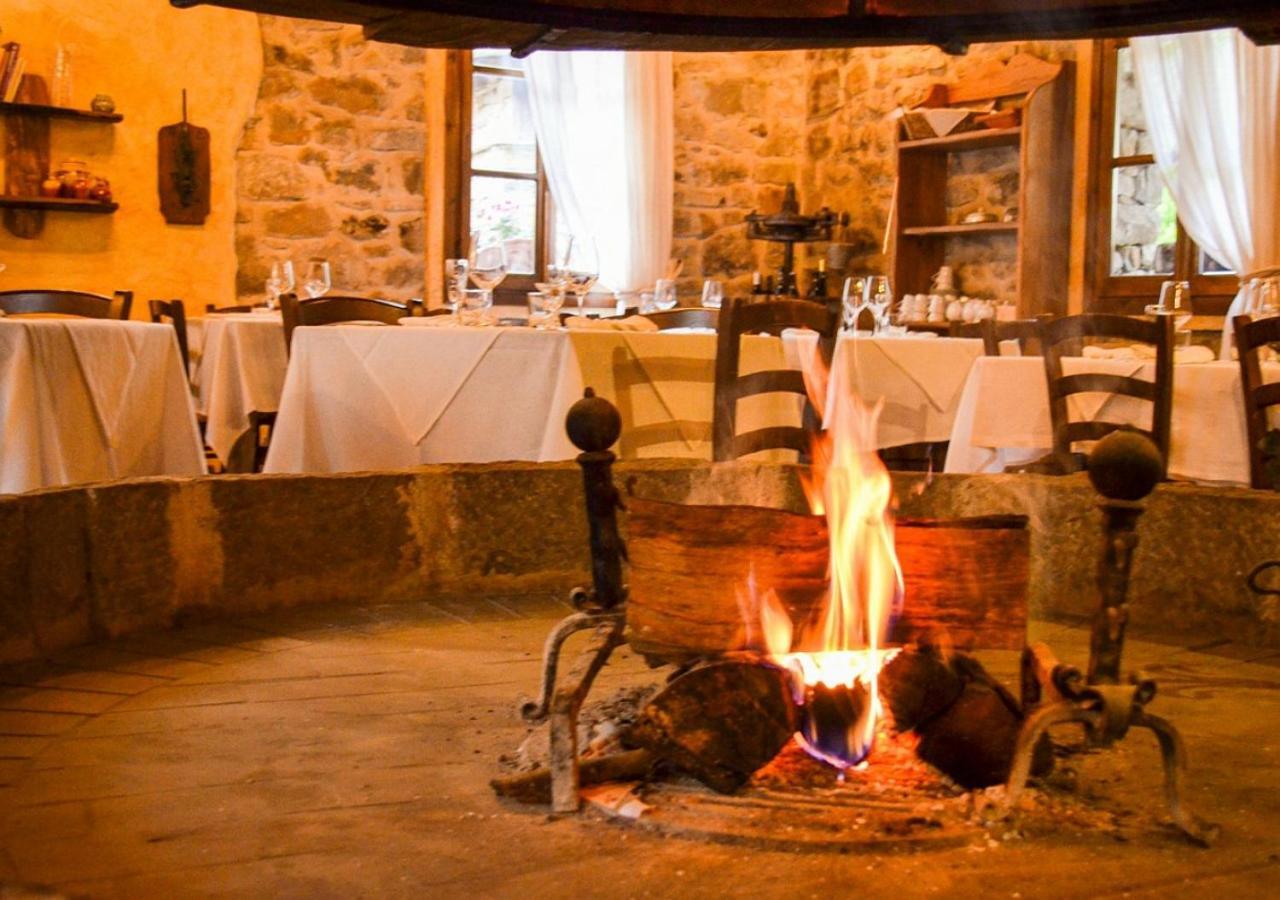 Il Cappellaio Matto Bed and Breakfast Montalto Ligure Exterior foto
