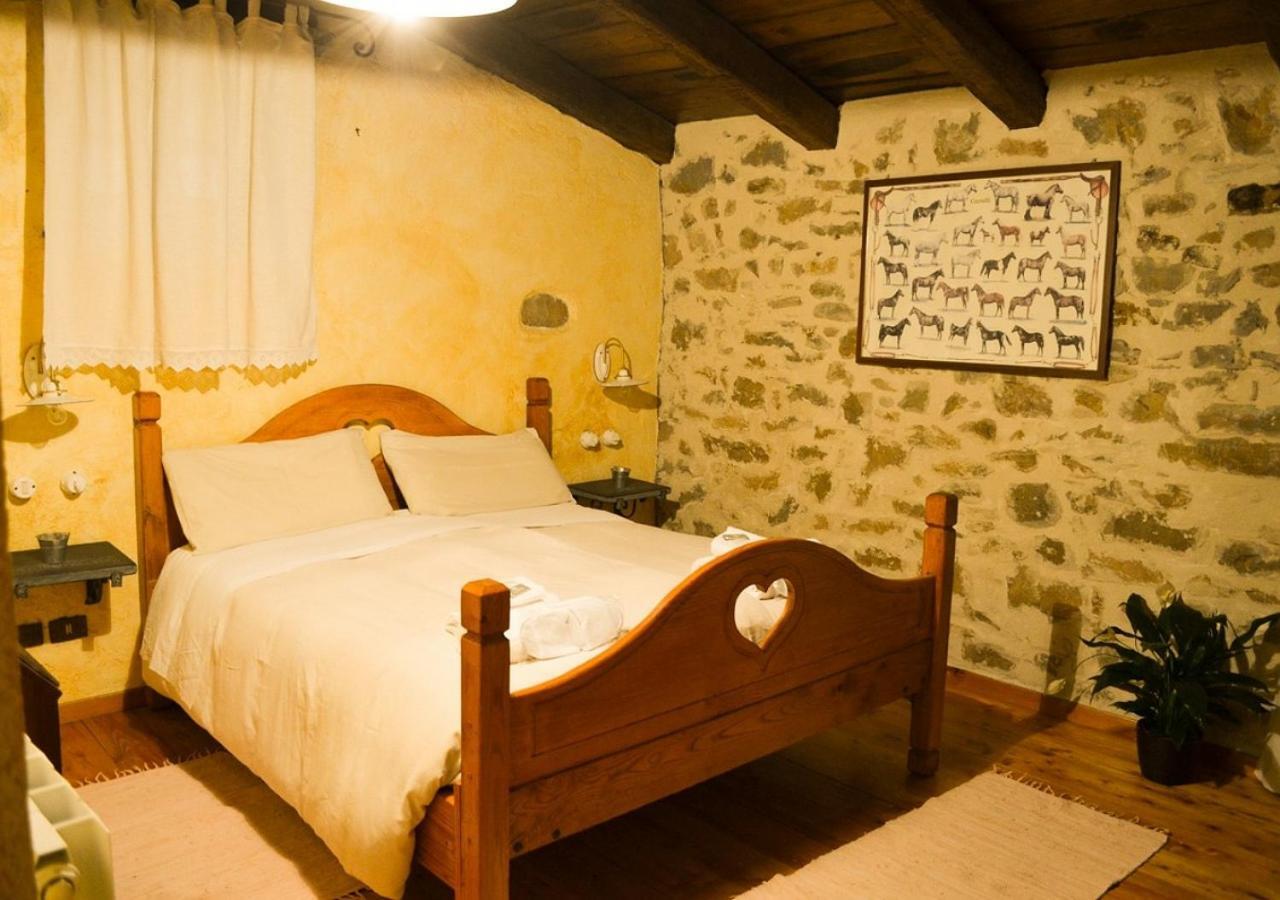 Il Cappellaio Matto Bed and Breakfast Montalto Ligure Exterior foto