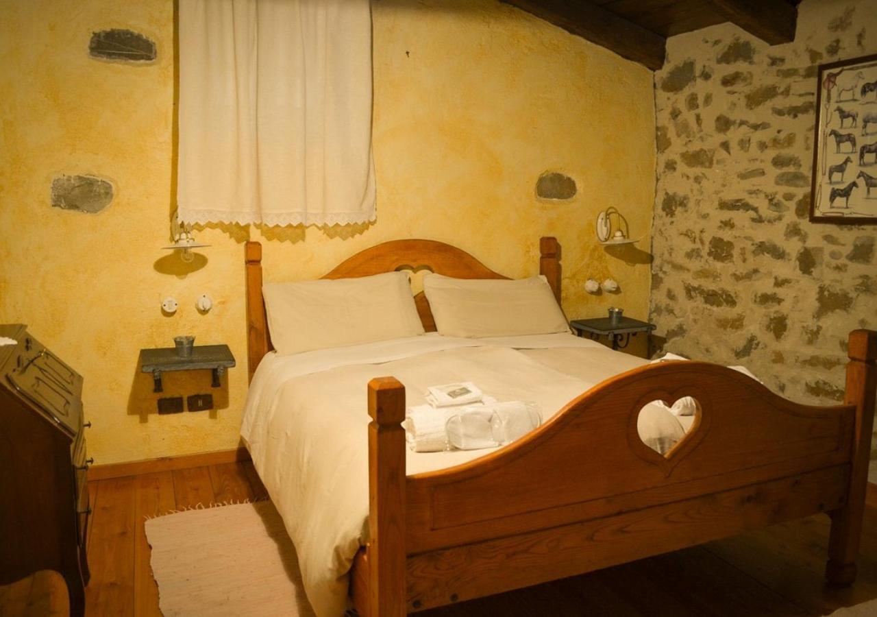 Il Cappellaio Matto Bed and Breakfast Montalto Ligure Exterior foto