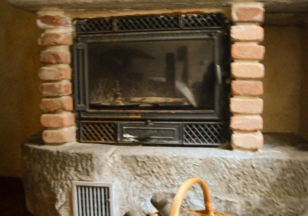 Il Cappellaio Matto Bed and Breakfast Montalto Ligure Exterior foto